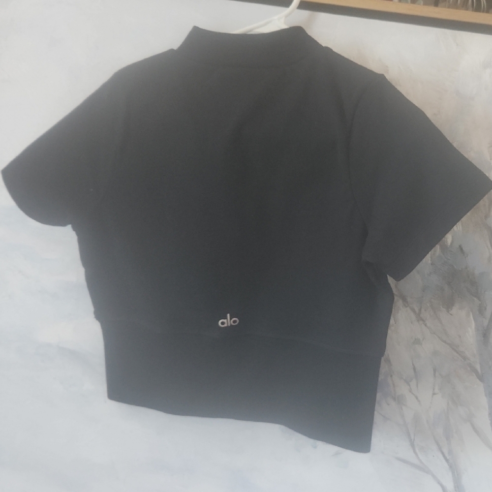 ALO Yoga Black Zip-Up Crop Top - Picture 7 of 8